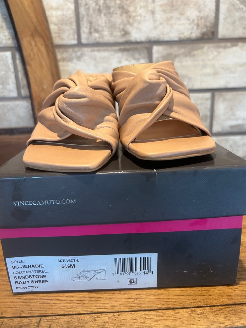 Vince Camuto Jenabie Leather Heeled Mules